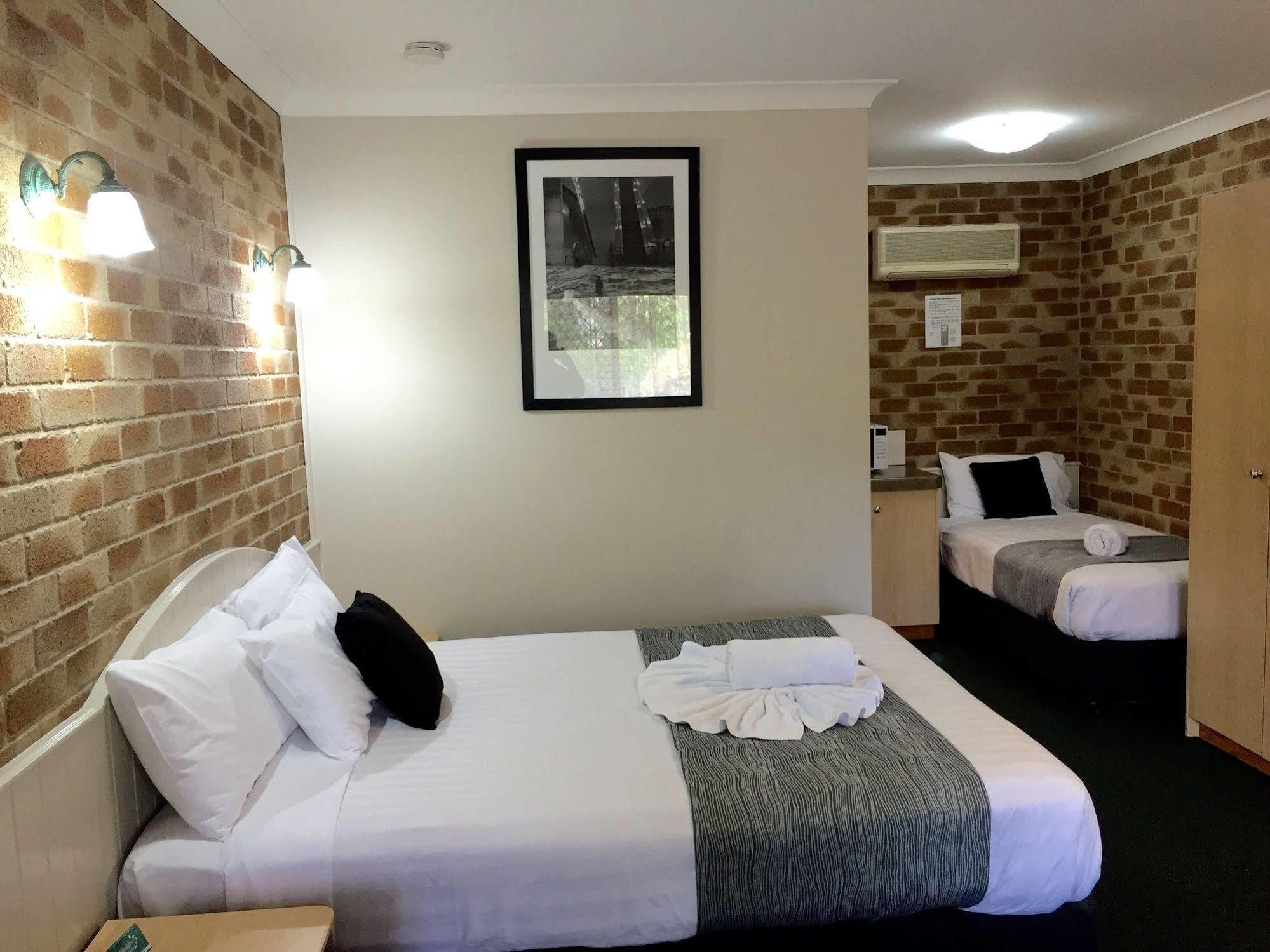 Country Gardens Motor Inn Toowoomba Dış mekan fotoğraf
