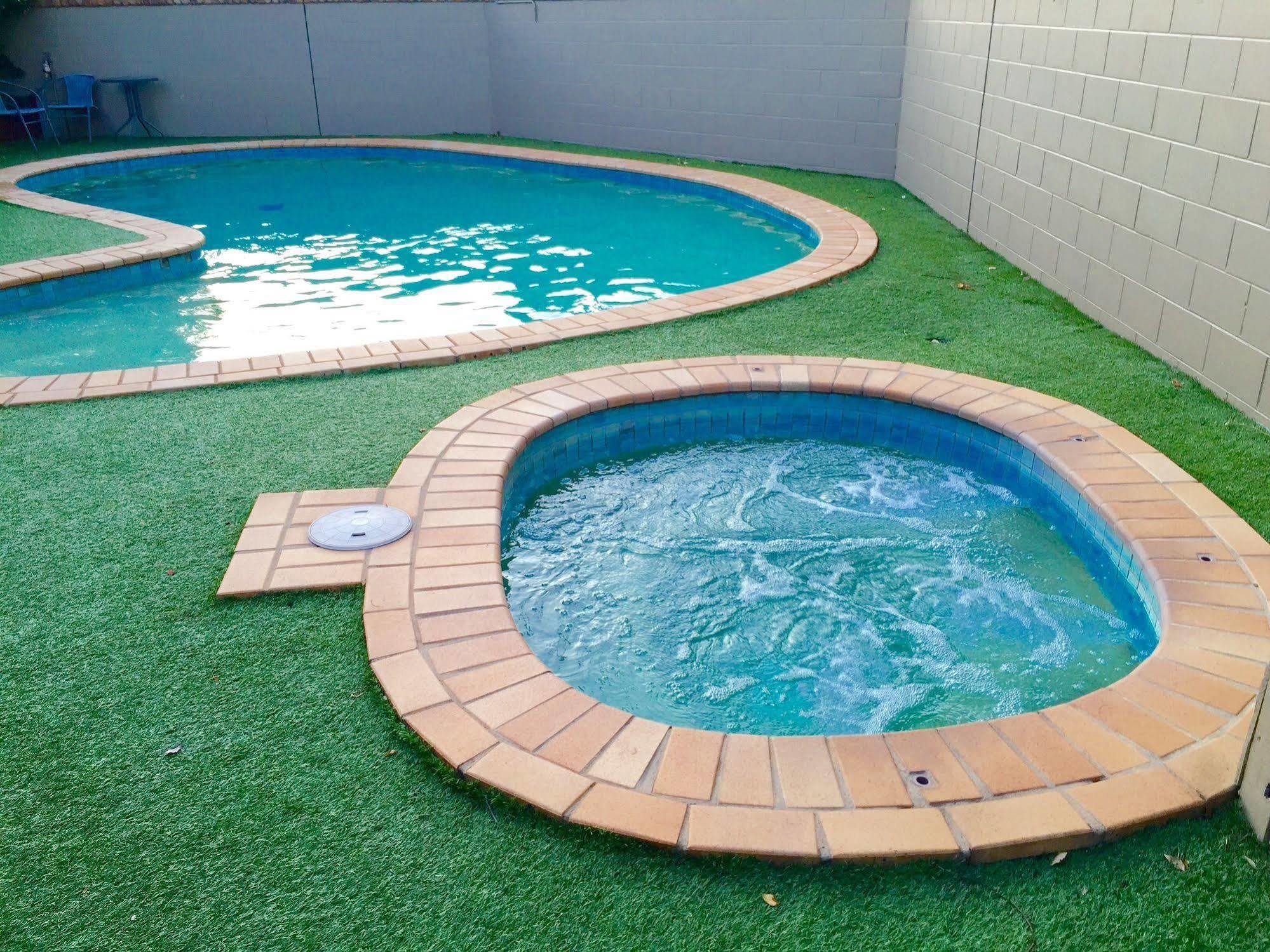 Country Gardens Motor Inn Toowoomba Dış mekan fotoğraf