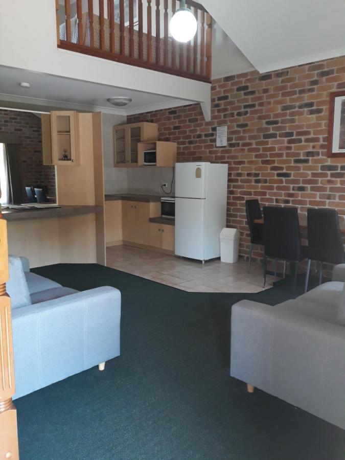 Country Gardens Motor Inn Toowoomba Dış mekan fotoğraf
