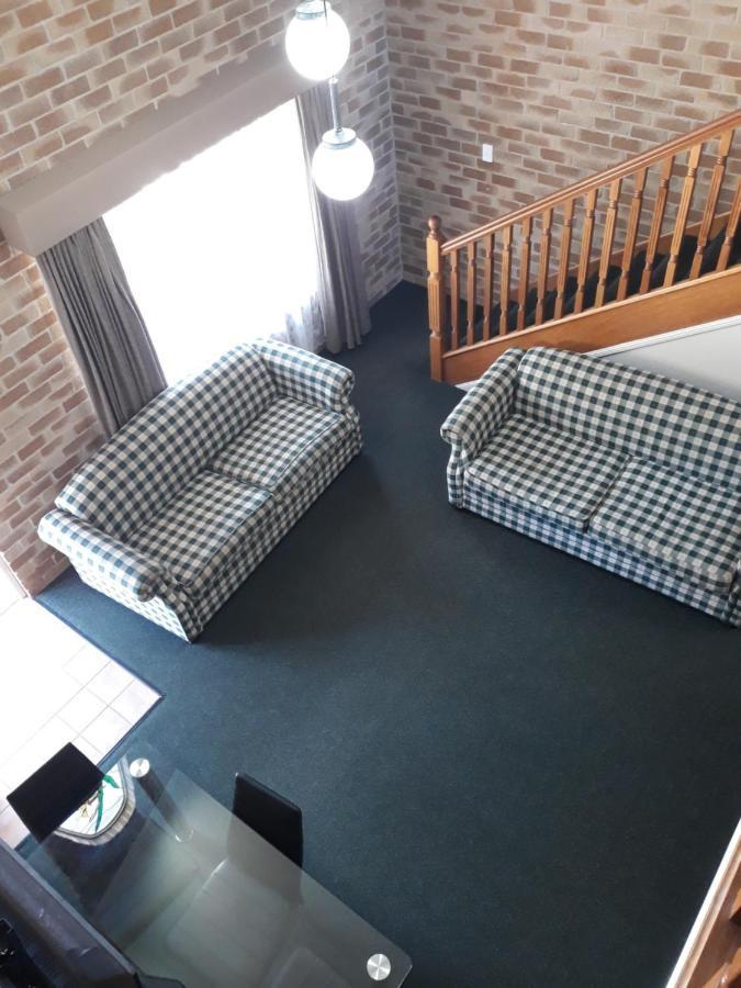Country Gardens Motor Inn Toowoomba Dış mekan fotoğraf